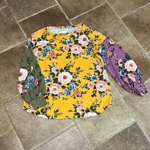*Hello Fall* Gorgeous Boutique mixed floral ballon sleeve blouse